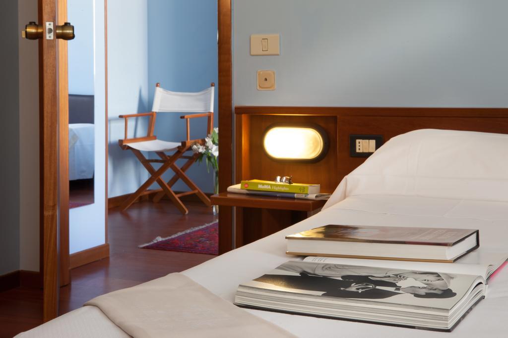 Hotel Mariani Iesi Bagian luar foto