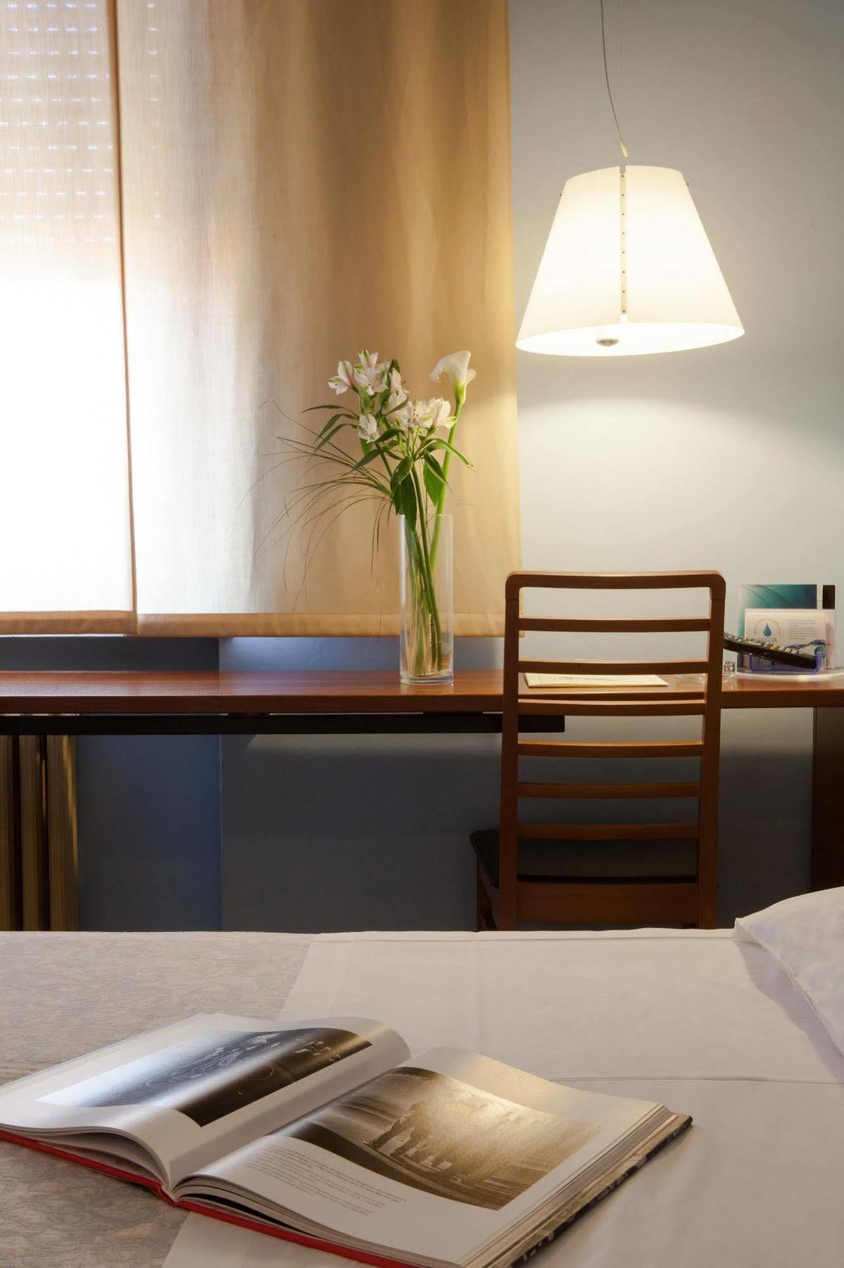 Hotel Mariani Iesi Bagian luar foto